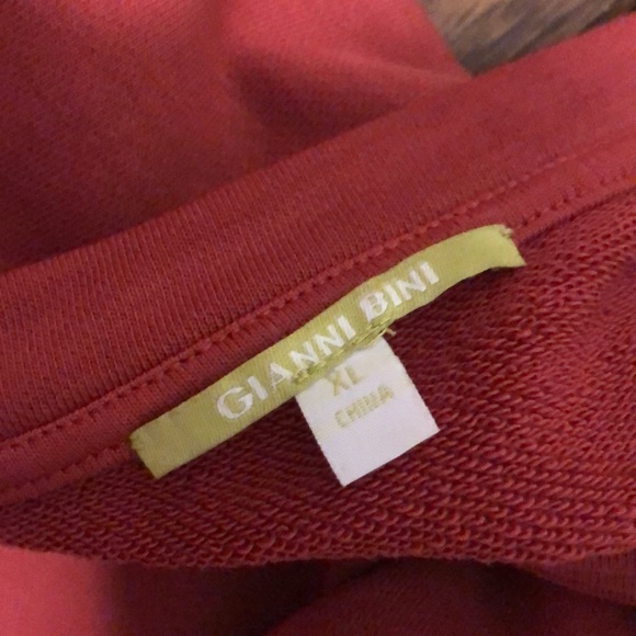 Burnt orange sweater - Picture 2 of 2